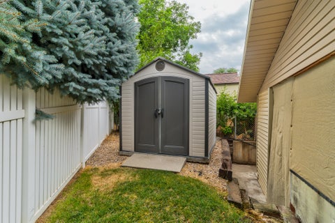 Tiny photo for 306 N 650 E, Kaysville, UT 84037 (MLS # 2173757)