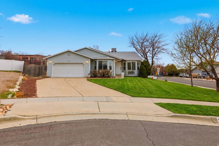Searching for the perfect blend of convenience, lifestyle, and comfort in the highly desirable Fort Union area? This inviting split-level home is tucked away on a quiet cul-de-sac while placing you just minutes from premier shopping, dining, entertainment, and everyday essentials. Enjoy the unmatched convenience of Fort Union living with quick access to Big and Little Cottonwood Canyons, making world-class skiing, hiking, and outdoor recreation part of your everyday lifestyle. Inside, vaulted ceilings and stunning bay box windows fill the home with natural light and create an open, airy atmosphere throughout the main living spaces. The versatile split-level layout offers incredible flexibility for a private guest retreat, secluded home office, additional living space, or multi-generational living potential. Step outside to a spacious backyard with breathtaking mountain views and endless possibilities for entertaining, relaxing, gardening, or designing your dream outdoor oasis. Combining privacy, functionality, and an unbeatable central location, this home delivers the lifestyle buyers are searching for in today's market. All information deemed reliable. Buyer/Buyer's Agent to verify all data.