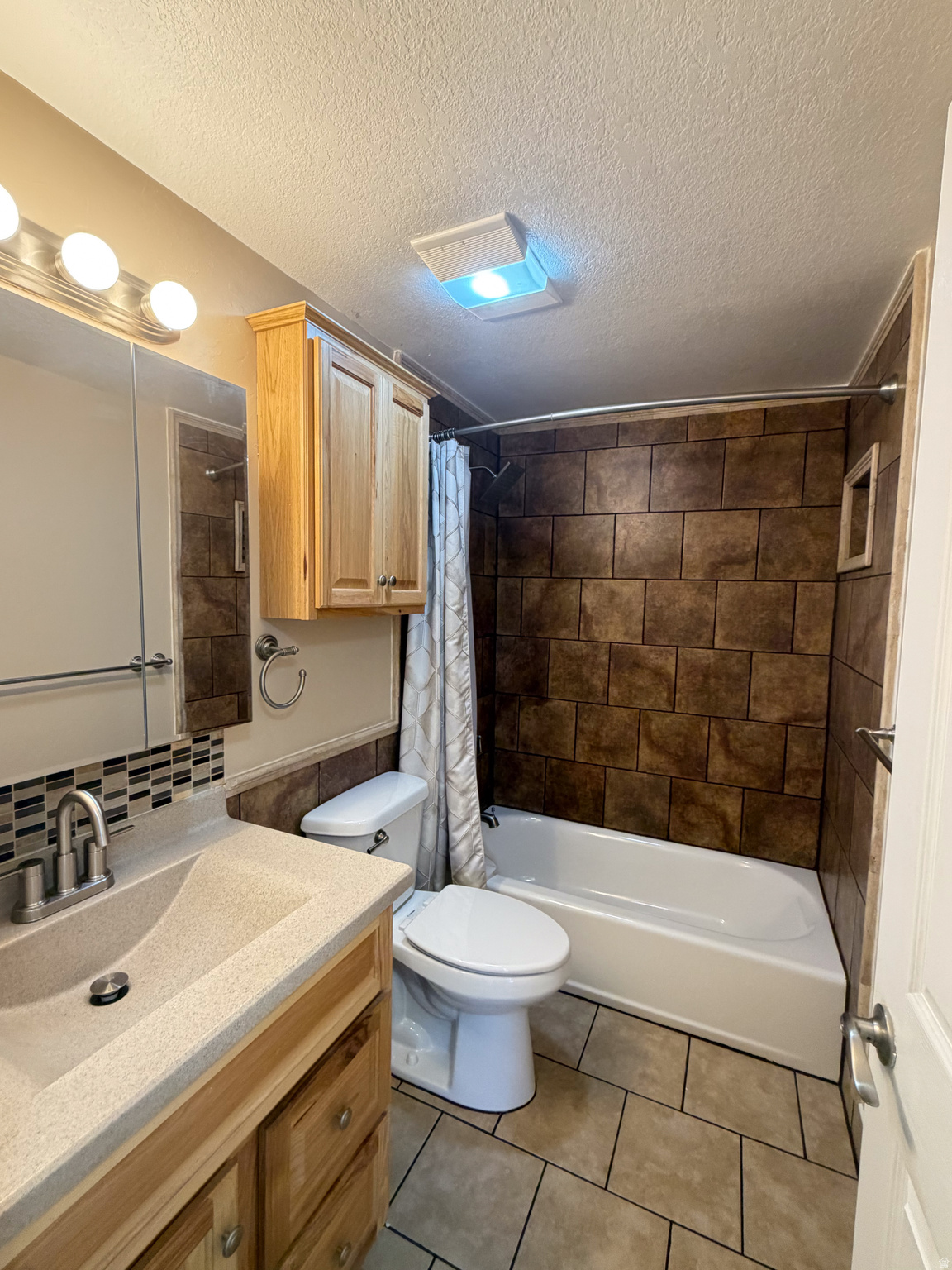 WEDGEWOOD ESTATES - Residential