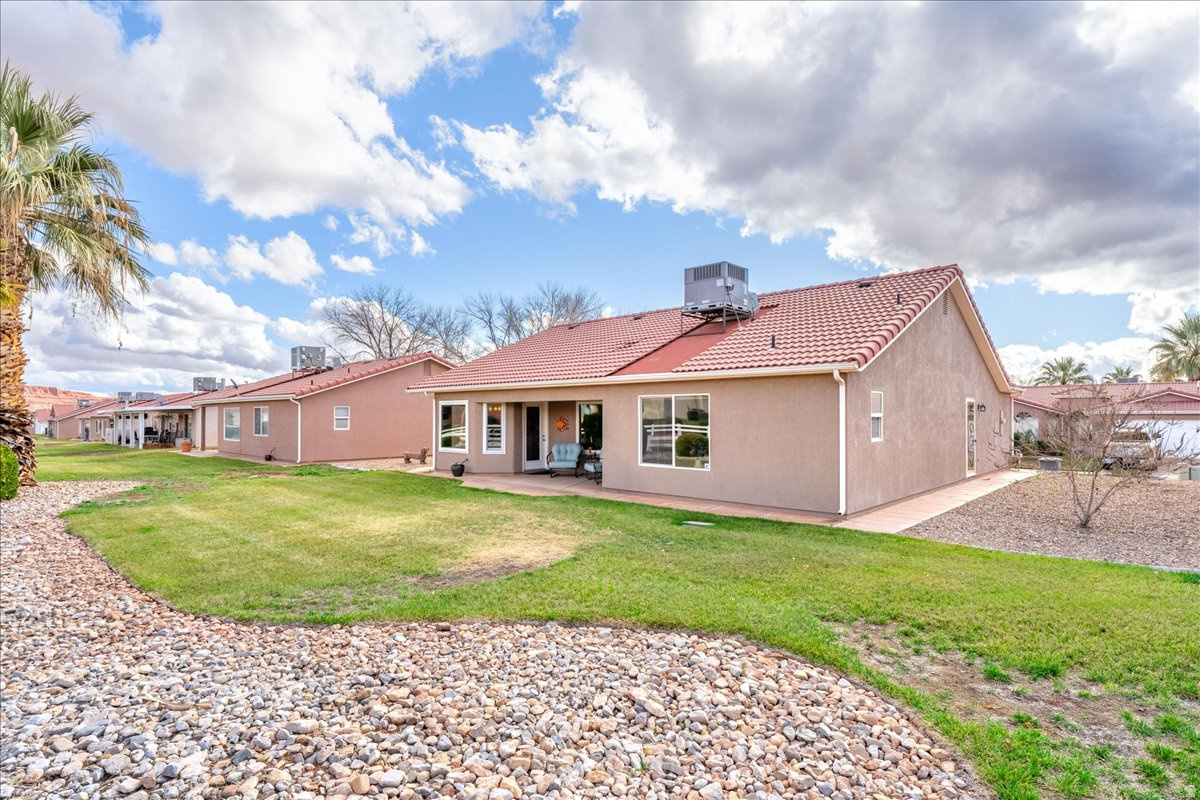 PADRE LAKES TH 1 - Residential