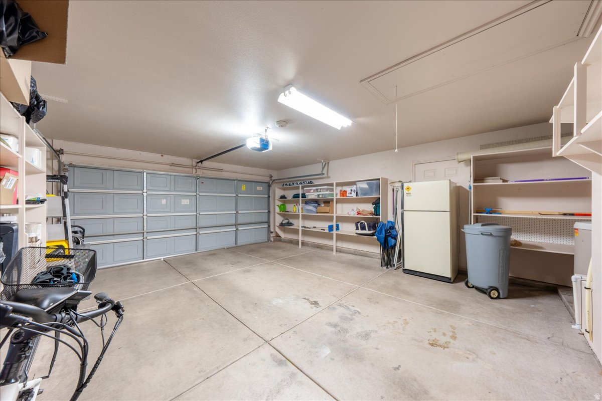 PADRE LAKES TH 1 - Residential