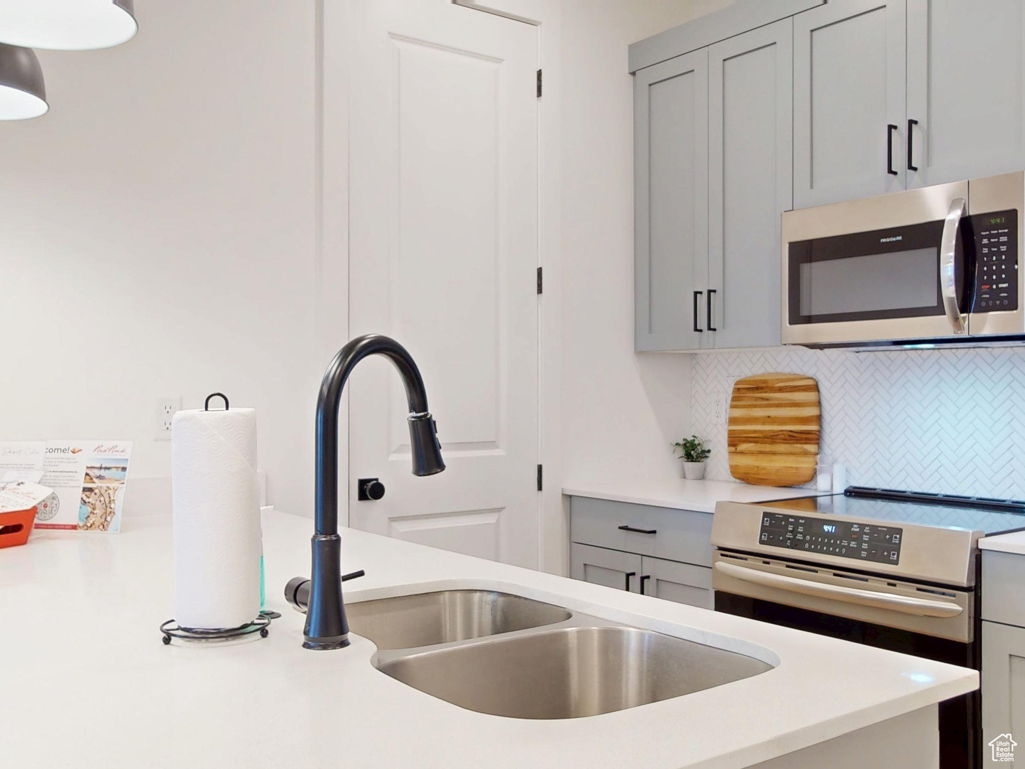 DESERT COLOR SKYLINE CONDOMINIUM PLAT 2 - Residential