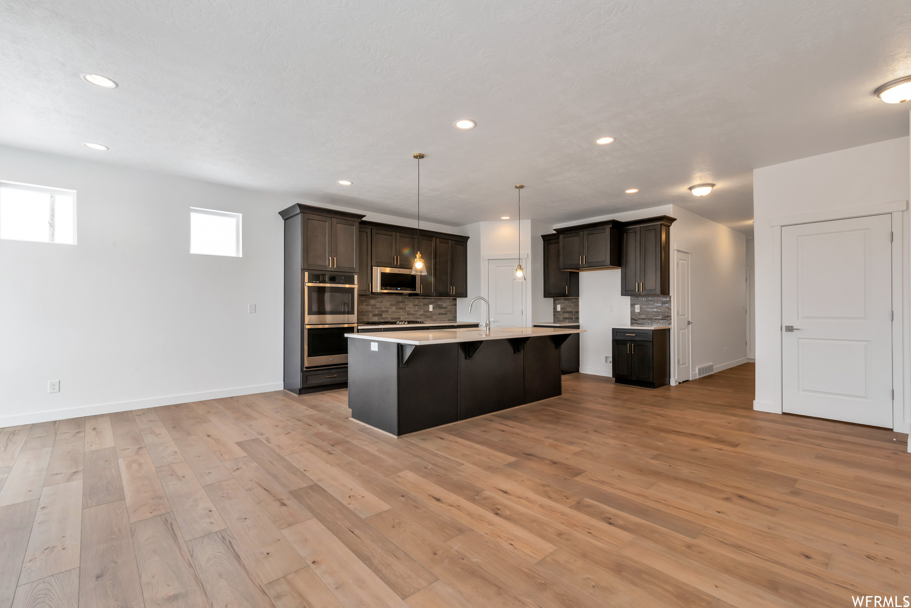 RIVERSIDE ESTATES - Residential