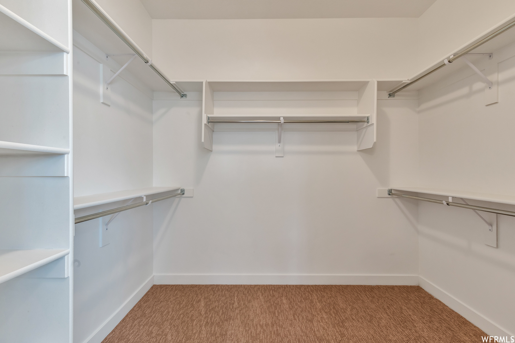 RIVERSIDE ESTATES - Residential