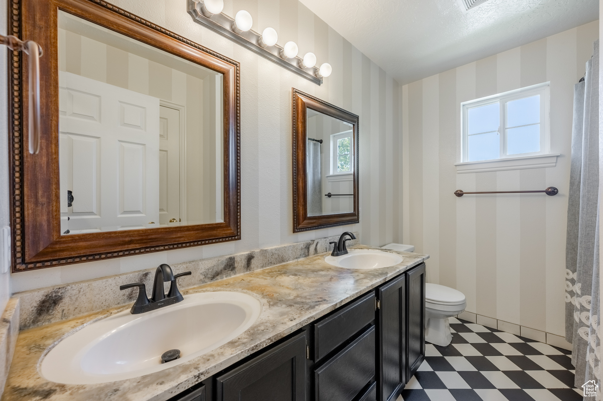 American Fork, Utah 84003, United States, 3 Bedrooms Bedrooms, ,2 BathroomsBathrooms,Residential,Active,172160