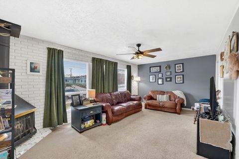 Tiny photo for 422 W 4800 S, Washington Terrace, UT 84405 (MLS # 2129593)