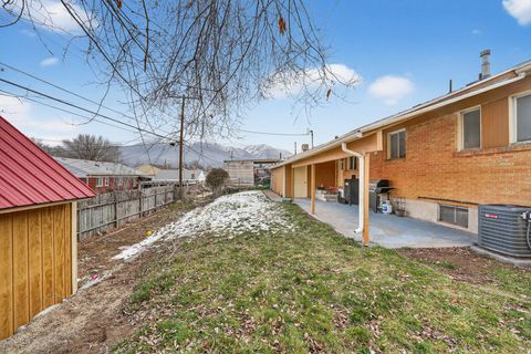 Tiny photo for 422 W 4800 S, Washington Terrace, UT 84405 (MLS # 2129593)