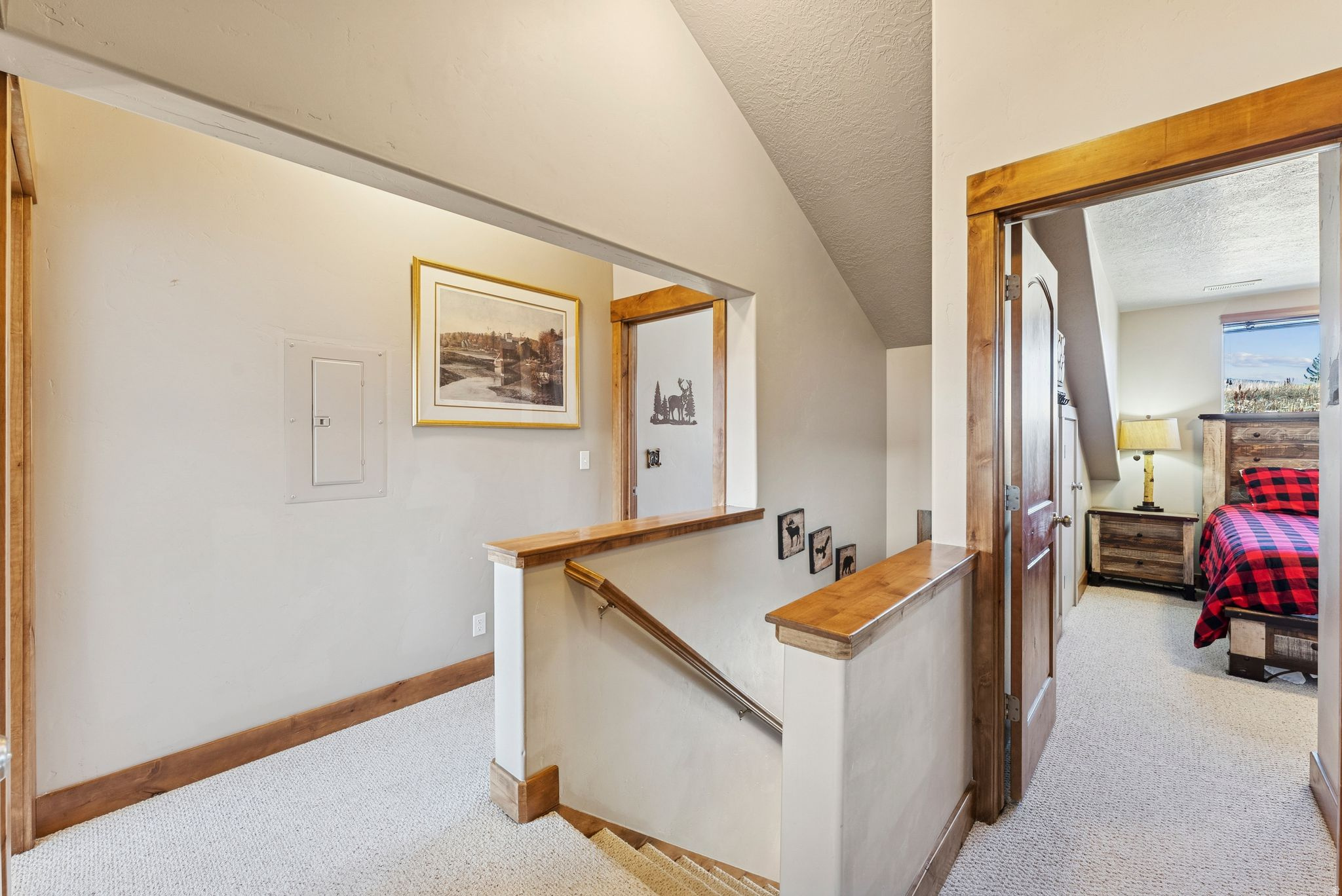 MOOSE HOLLOW - Residential