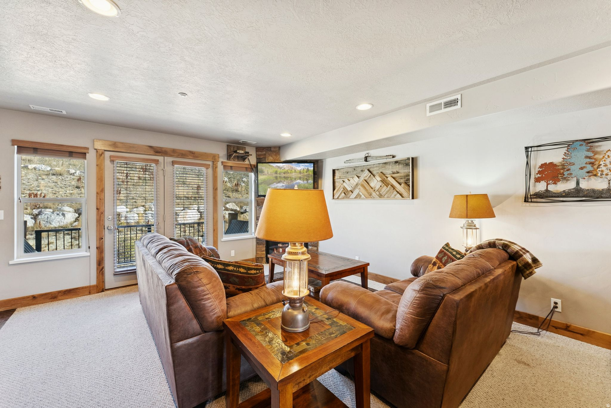 MOOSE HOLLOW - Residential