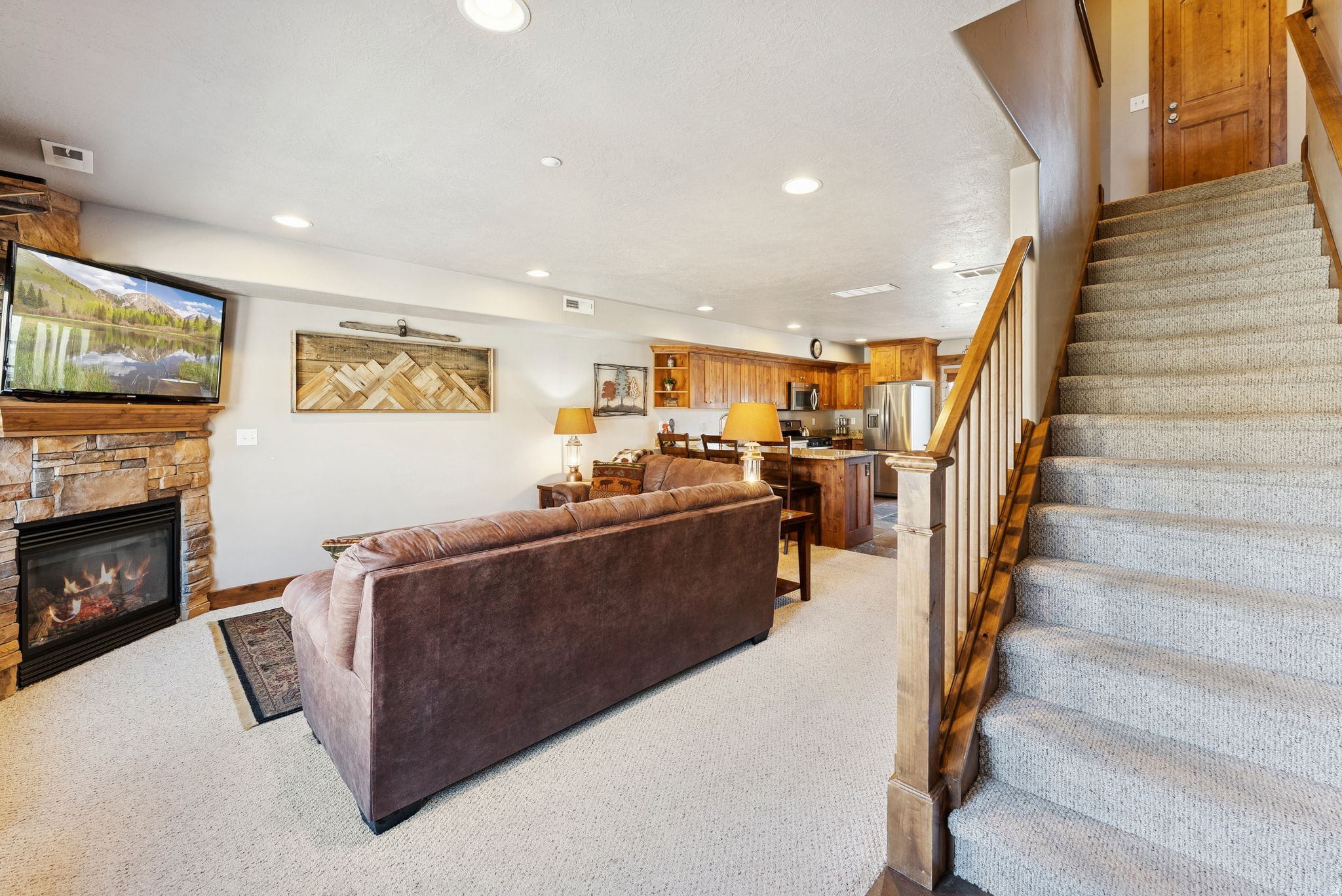 MOOSE HOLLOW - Residential