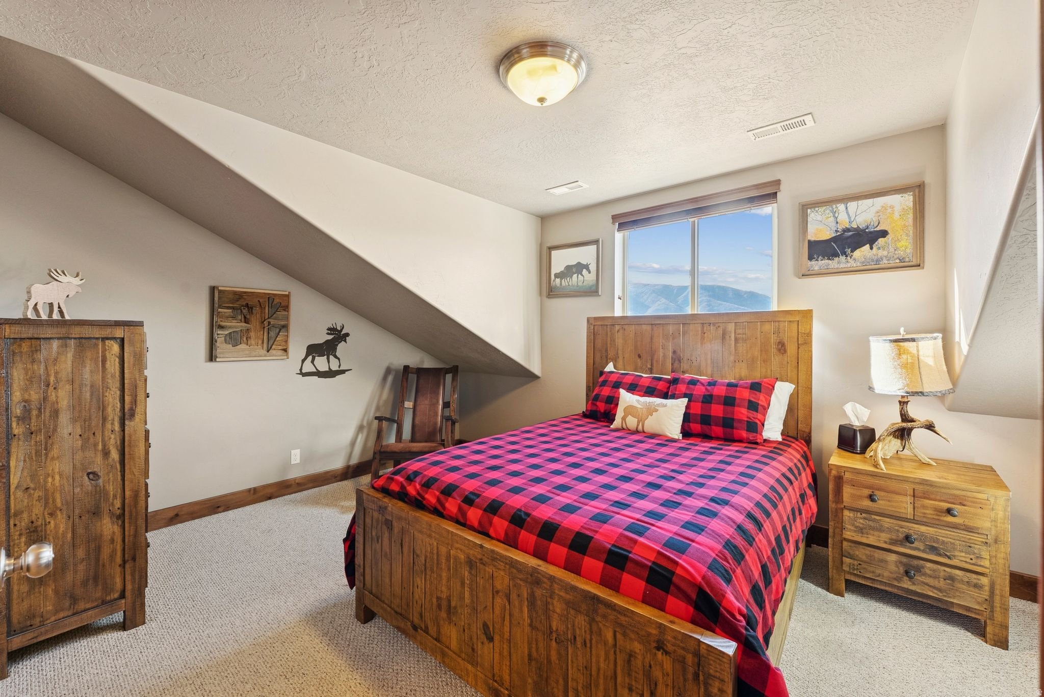 MOOSE HOLLOW - Residential