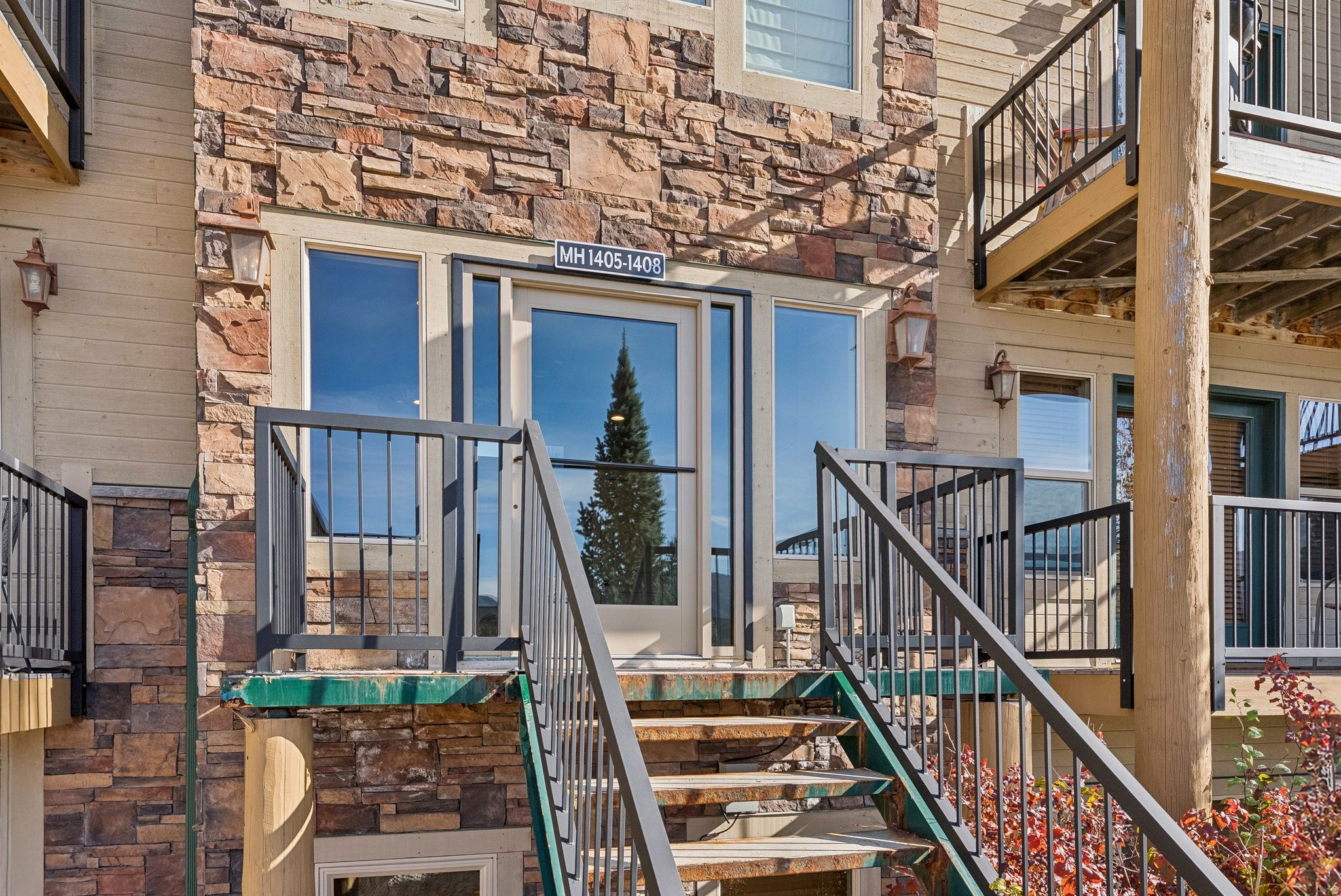 MOOSE HOLLOW - Residential