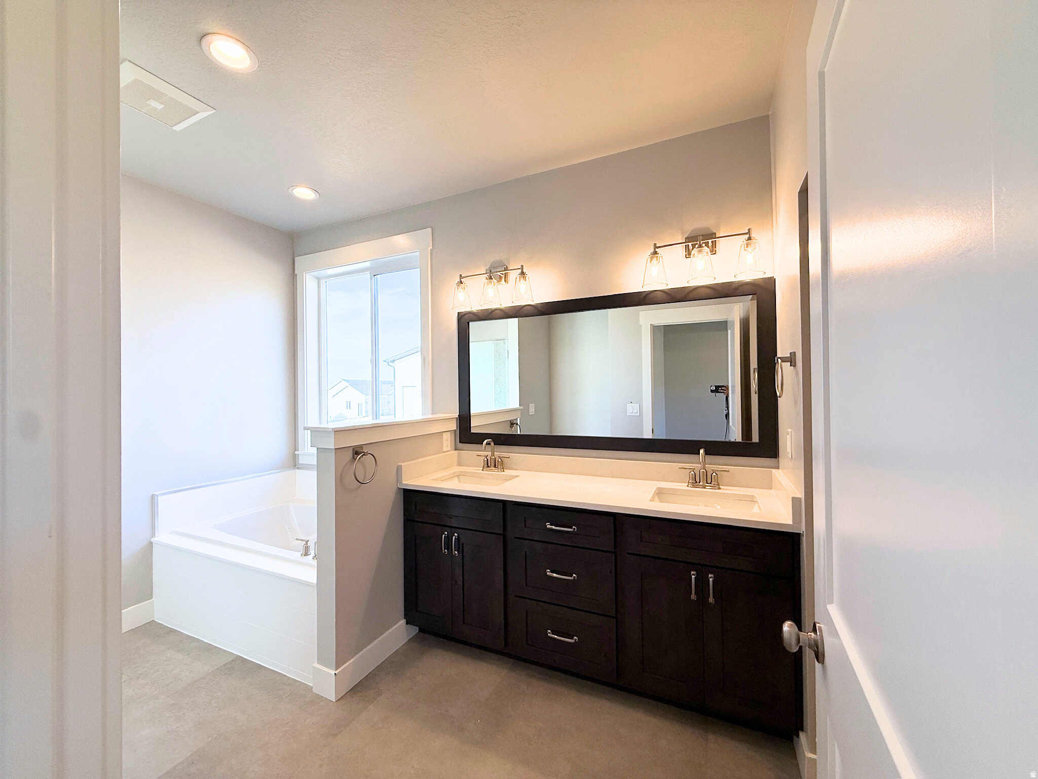 SMITHFIELD RIDGES - Residential