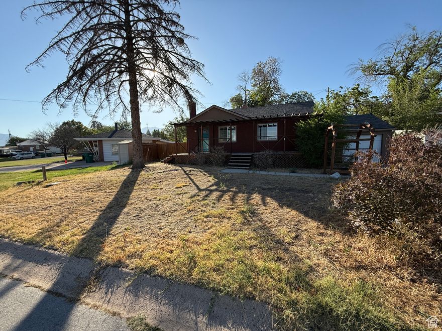 Beautifully updated rambler in Roy! You don't want to miss this. All New Electrical, new water heater & a new roof! You'll love how bright the home is. Large patio area in the backyard. Close to Hill Air Force Base, shopping, freeway entrance, parks and so much more. Schedule your own private showing today!