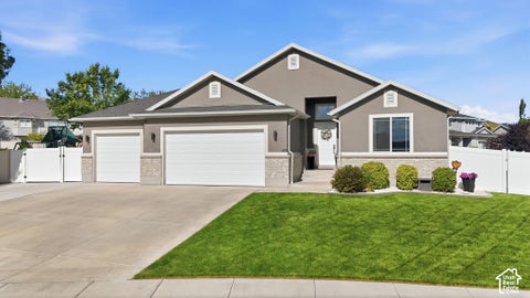 Photo of 63 W ADAMS CV, Saratoga Springs, UT 84045 (MLS # 2179069)
