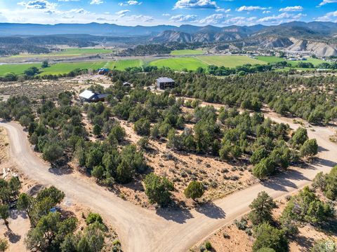 Vacant Land For Sale - 35 Prickley Pear/pinyon Pine Dr #35<br/> Kane County, Orderville, UT 84758