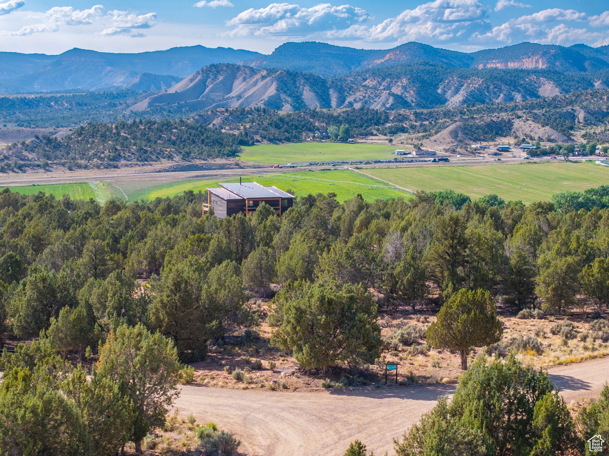 QUARTER CIRCLE H RANCH - Land
