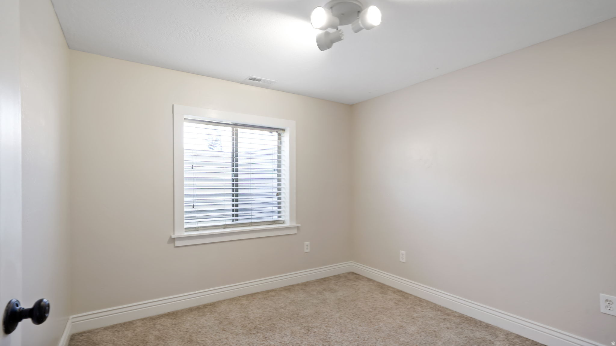 SIERRA ESTATES - Residential