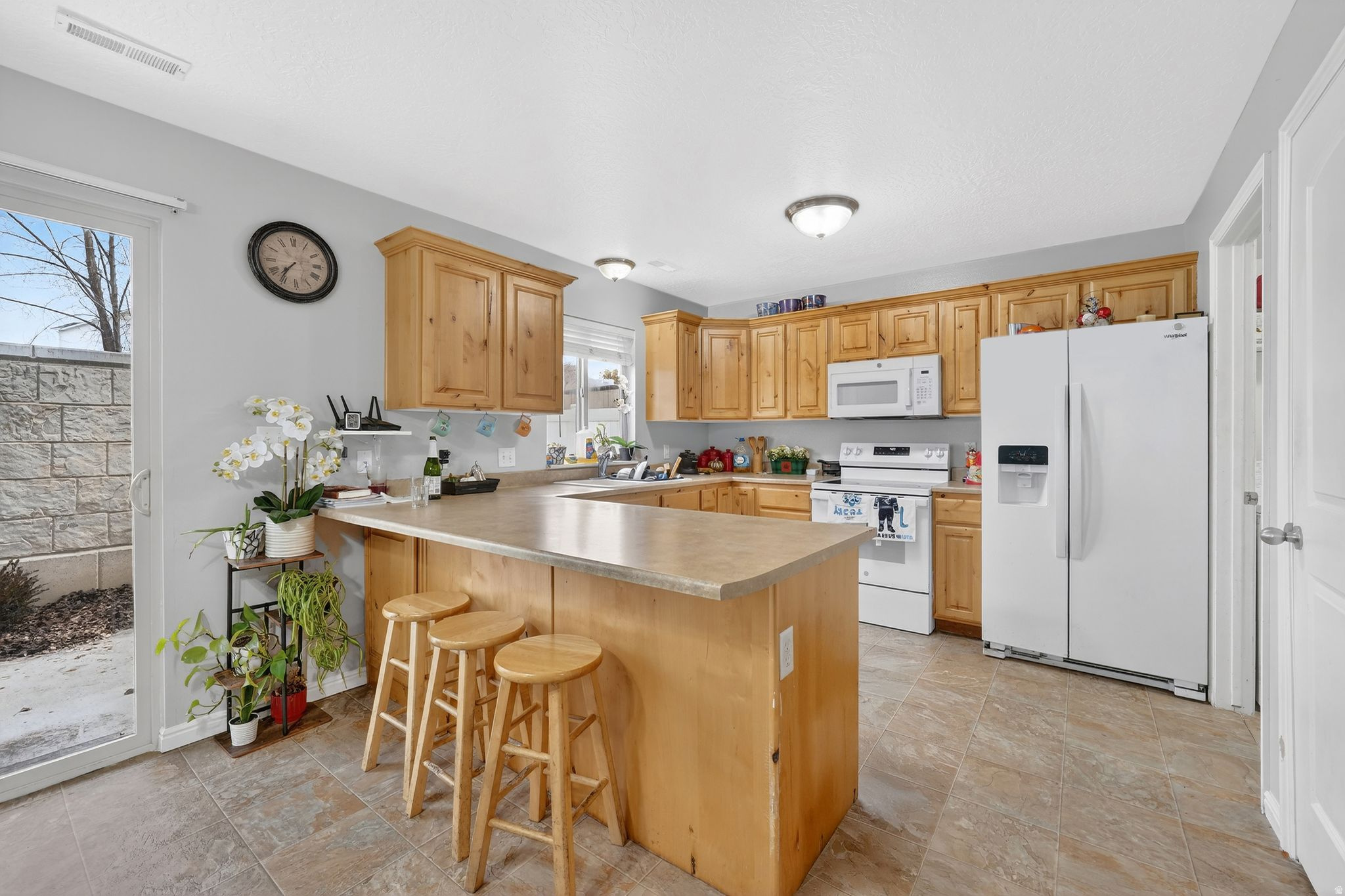 BLACK HORSE - Residential