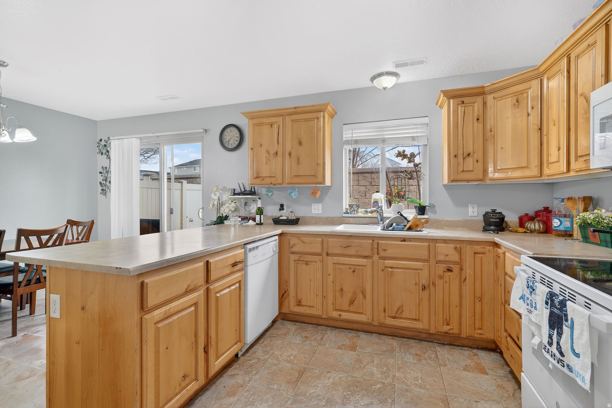 BLACK HORSE - Residential