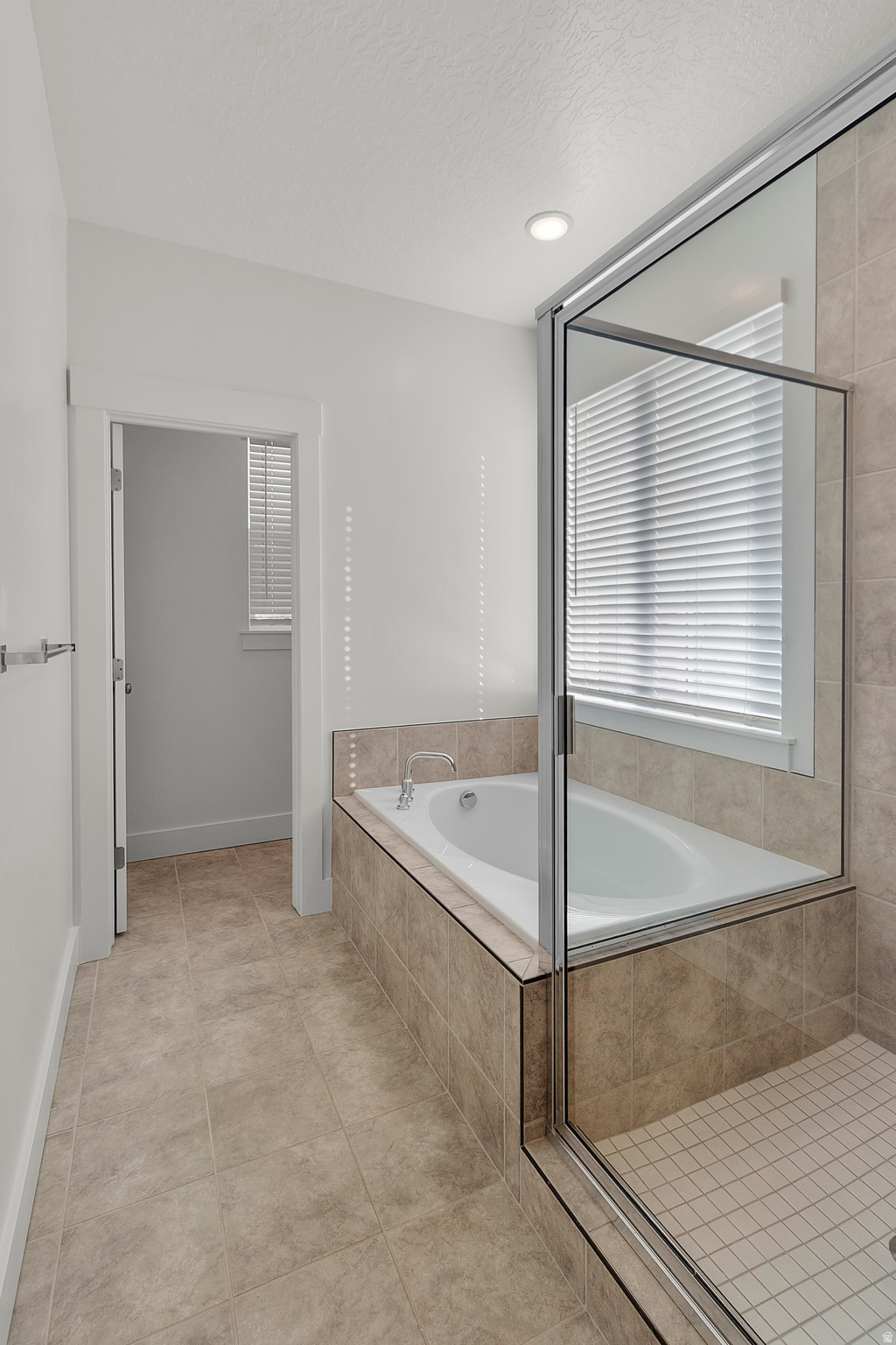 ENVISION ESTATES - Residential