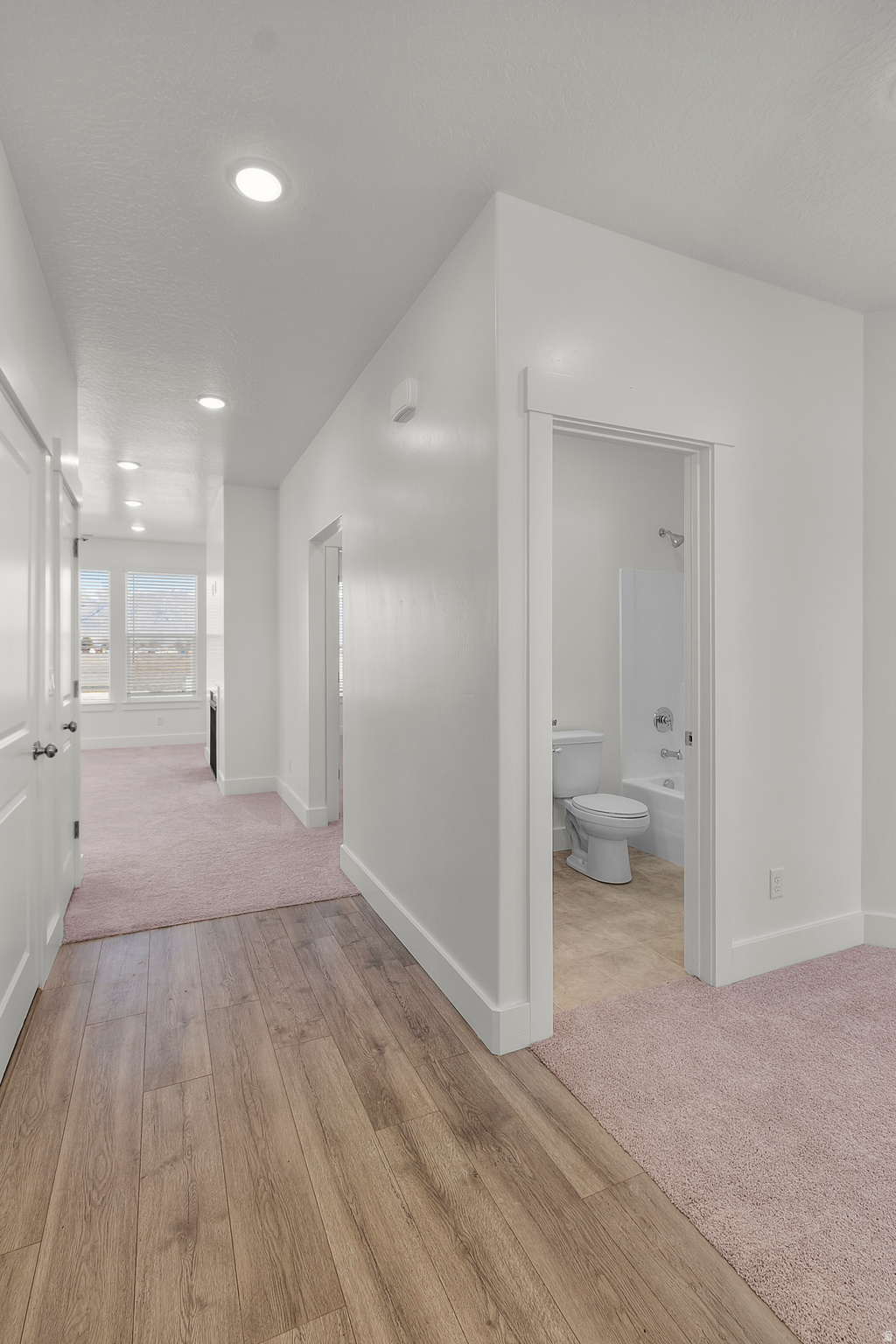 ENVISION ESTATES - Residential