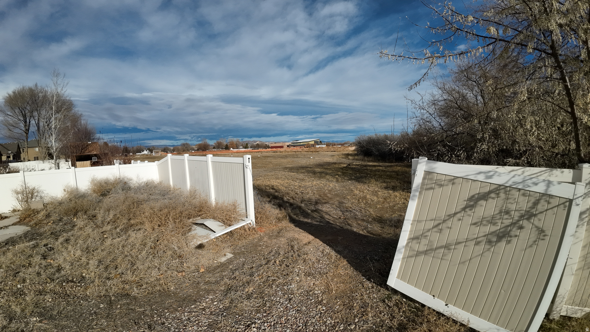 MARCELLA MEADOWS - Land