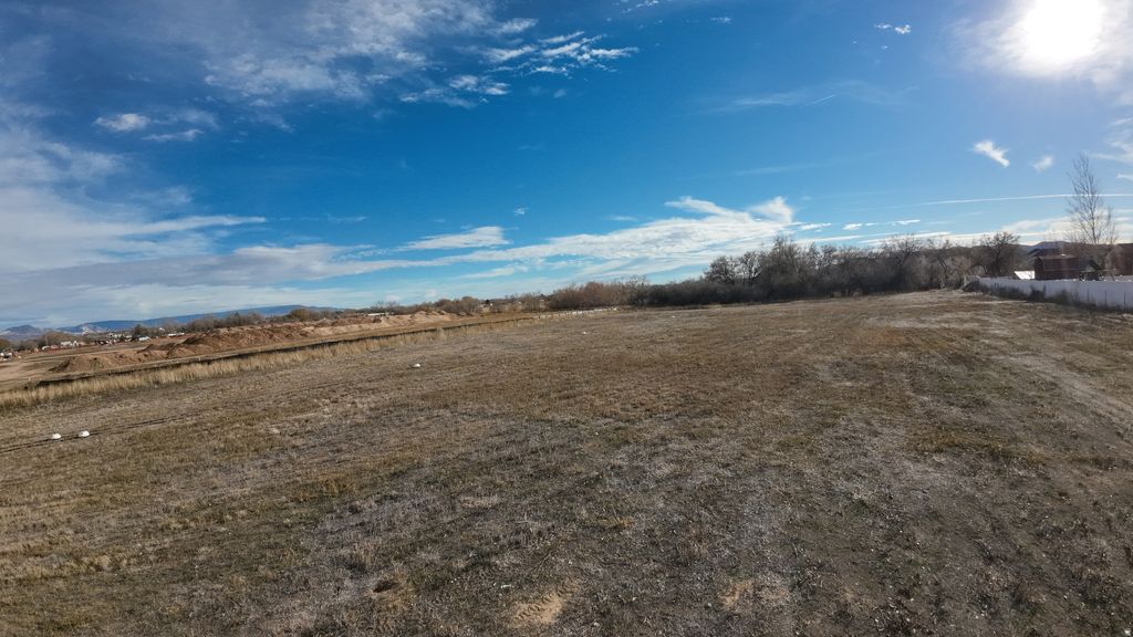 Photo of 715 S 300 W, Vernal, UT 84078 (MLS # 2127783)