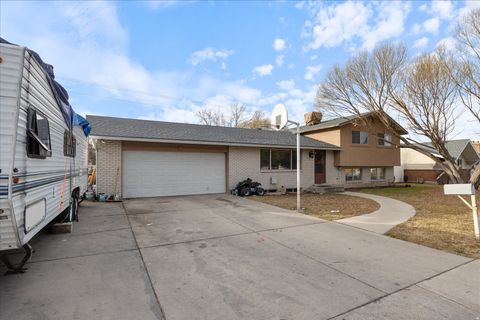 Tiny photo for 372 E 1165 N, Orem, UT 84057 (MLS # 2132803)