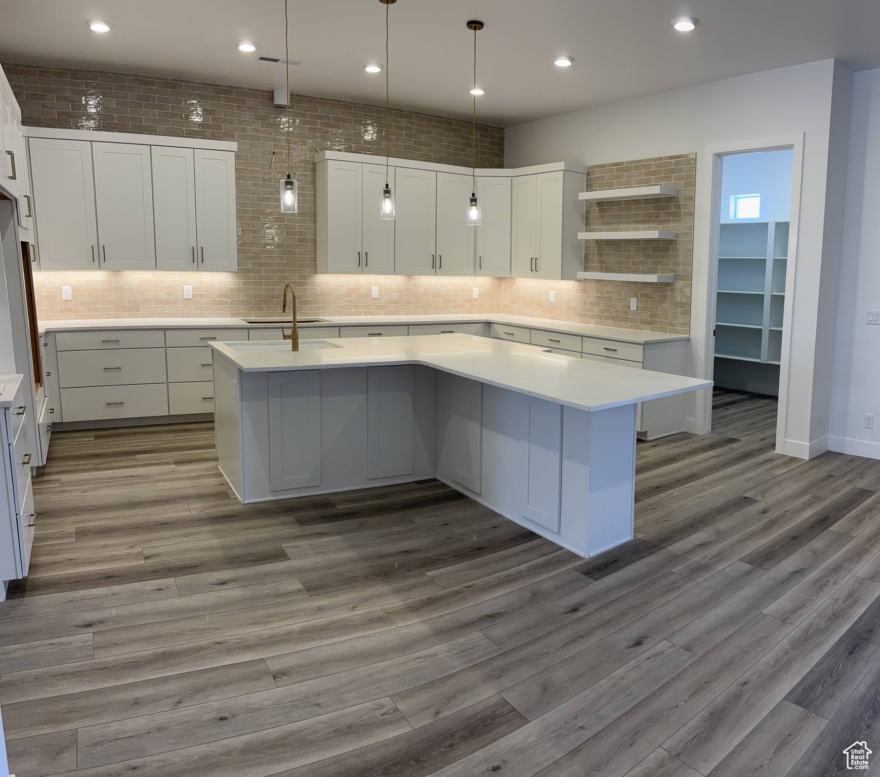 ESTATES AT SAND HOLLOW - Residential