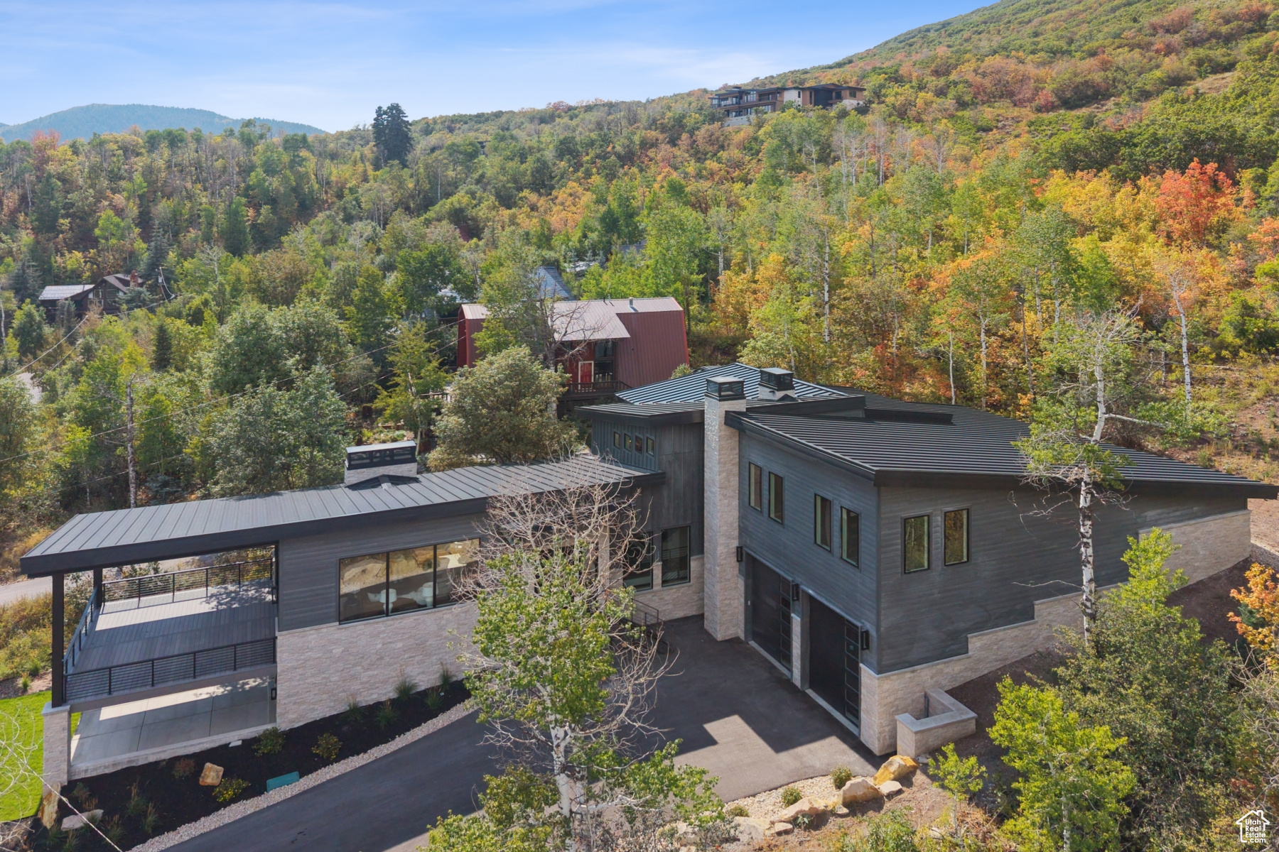 HIDDEN COVE - Residential