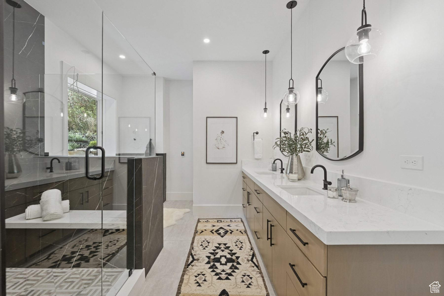 HIDDEN COVE - Residential
