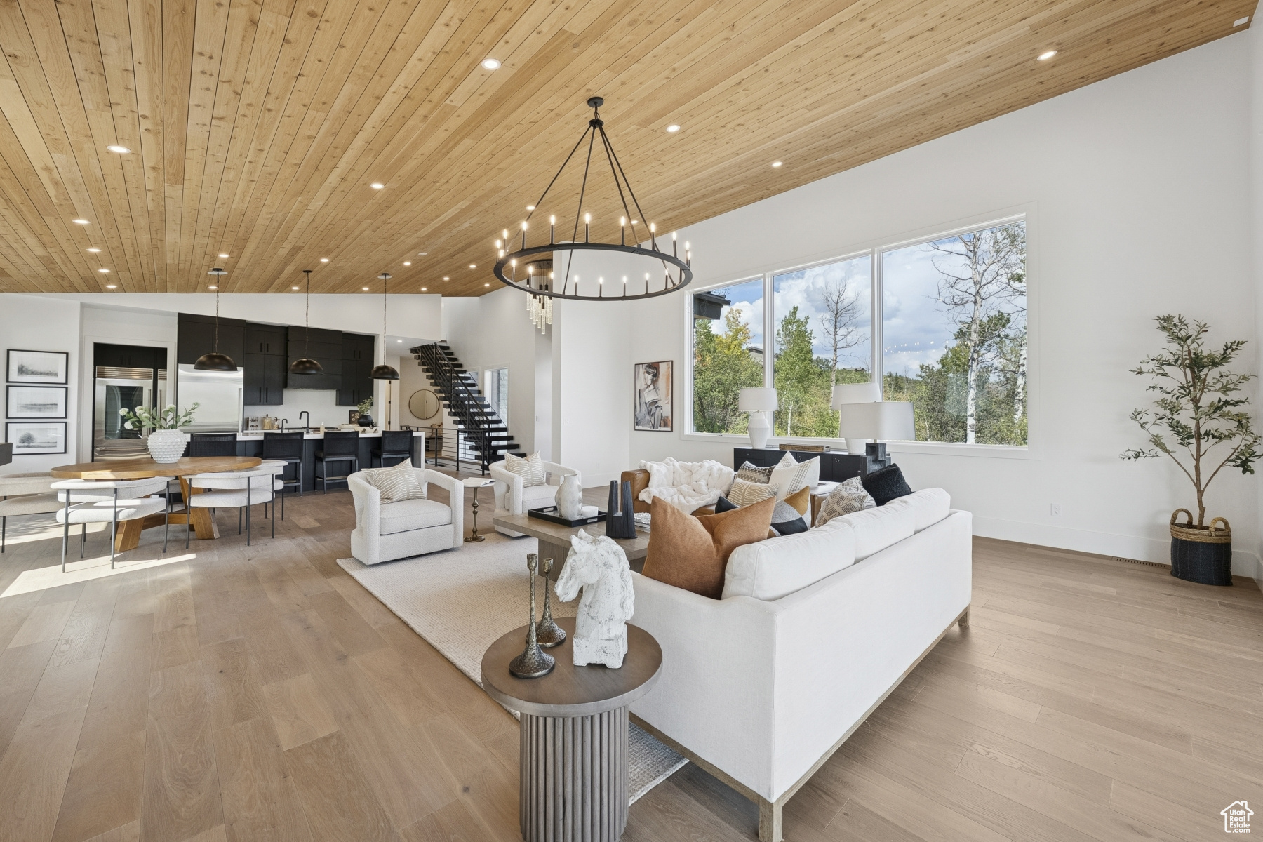 HIDDEN COVE - Residential