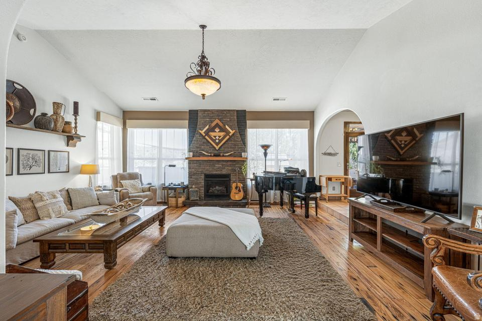 DAMMERON VALLEY HOMESTEADS - Residential