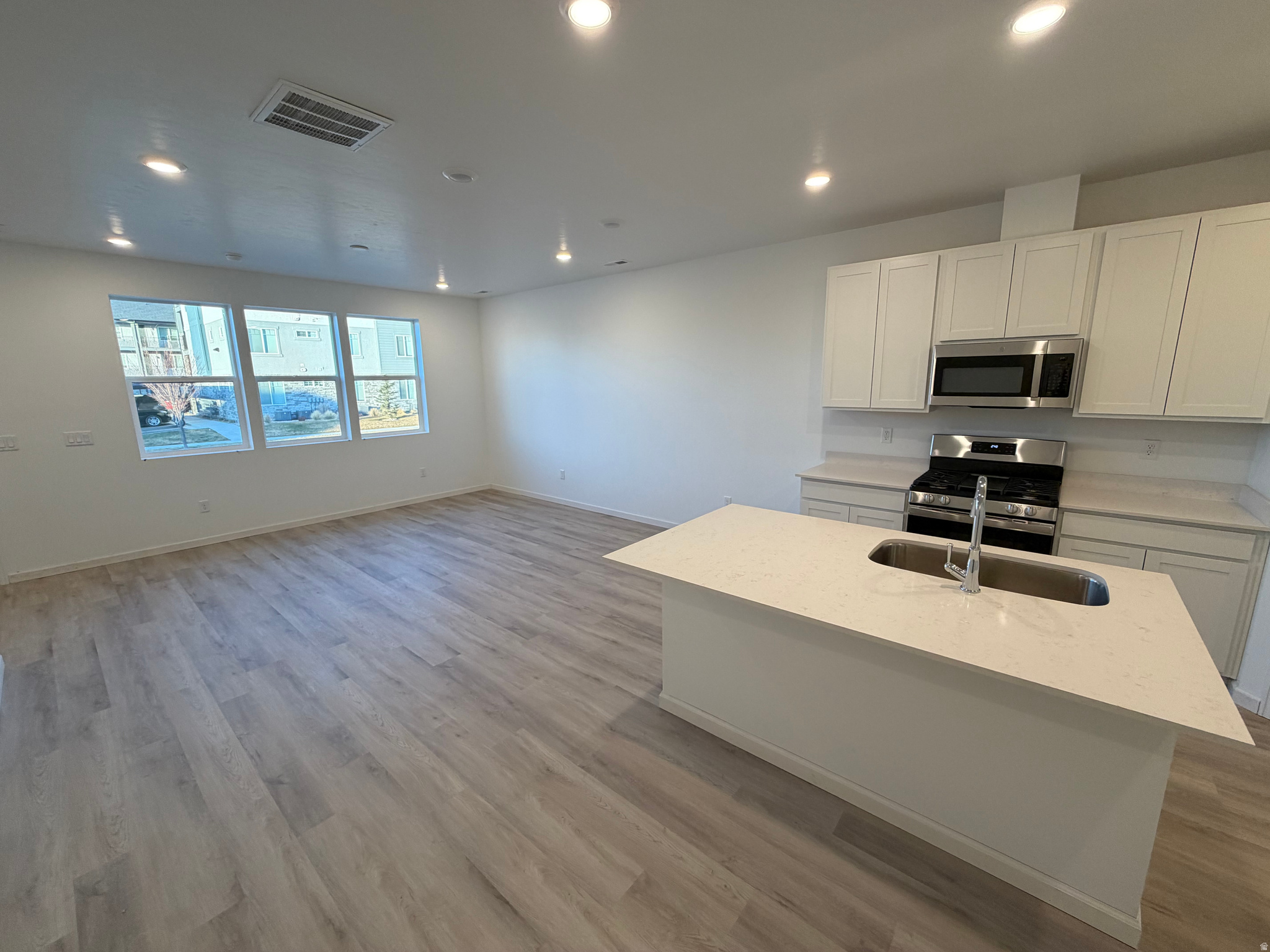 VILLAGES AT ARROWHEAD PARK - Residential