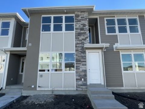 Photo of 1337 E 1670 N #817, Payson, UT 84651 (MLS # 2126840)