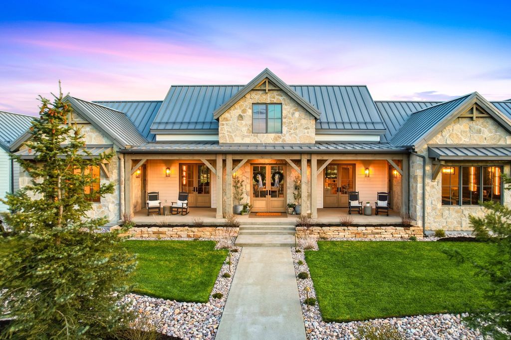 Photo of 205 W LAZY ACRES LN, Kamas, UT 84036 (MLS # 2150667)