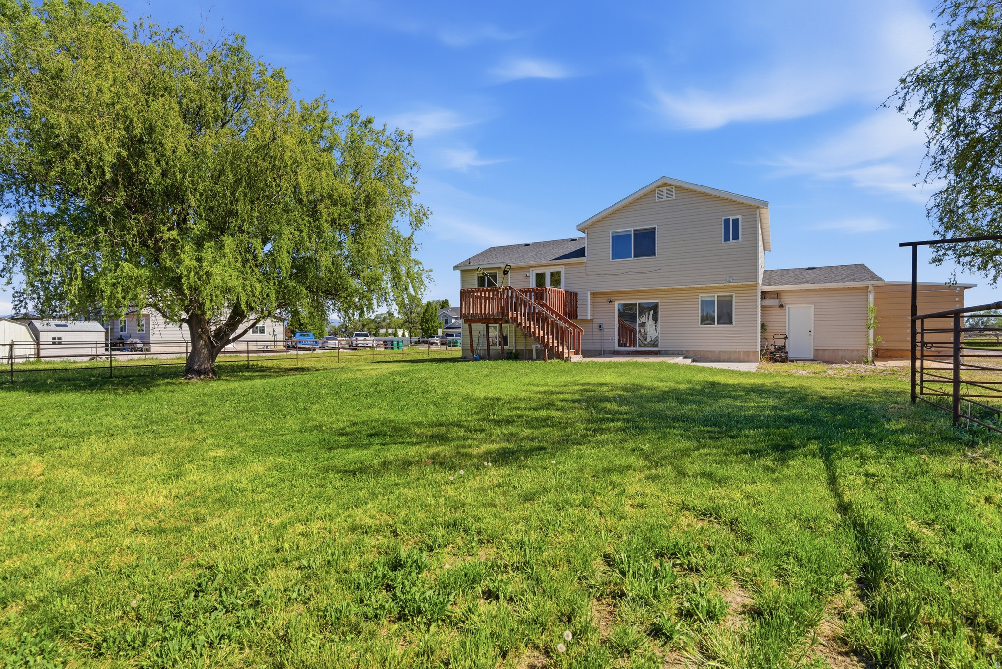 HORSESHOE RANCH - Residential