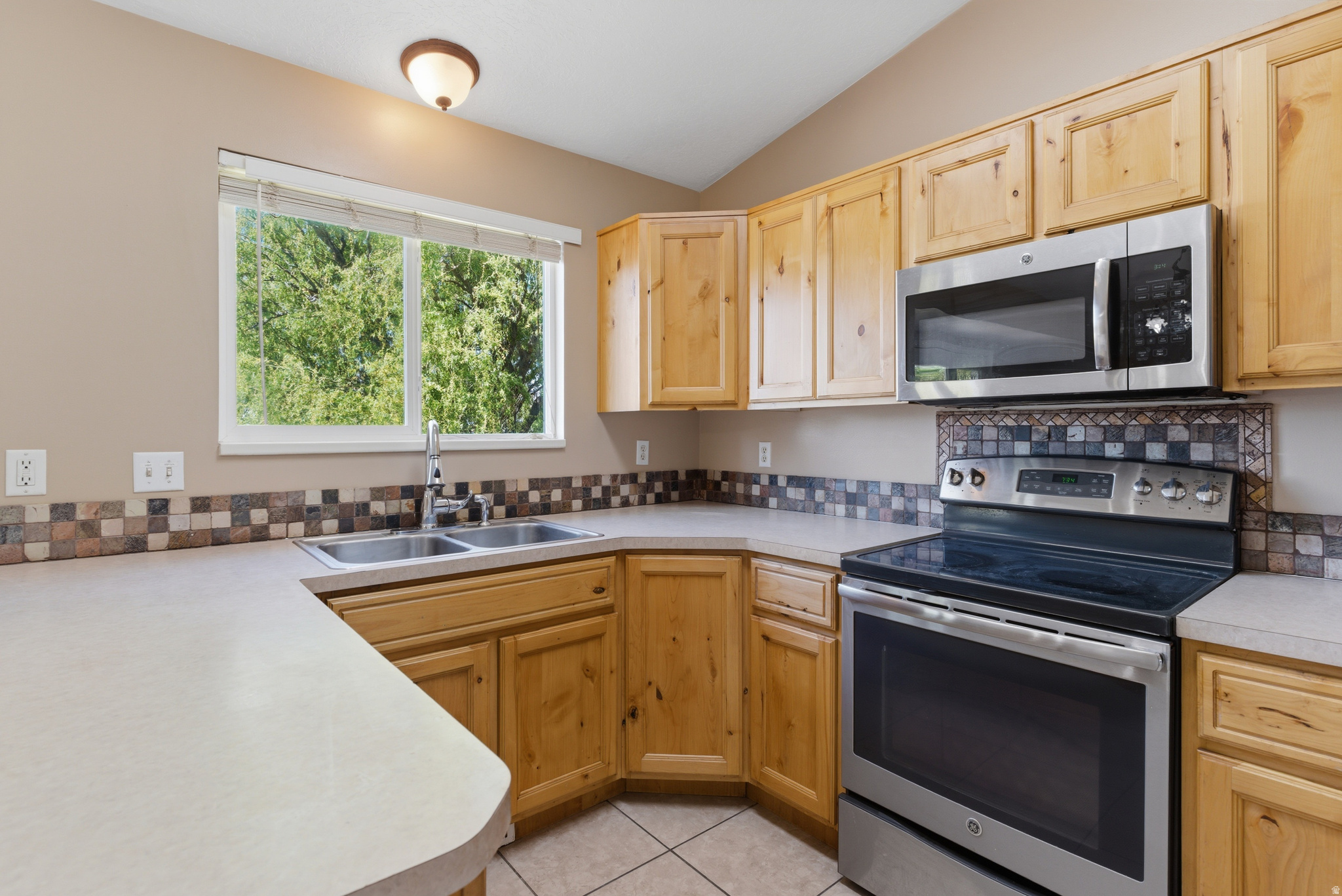 HORSESHOE RANCH - Residential
