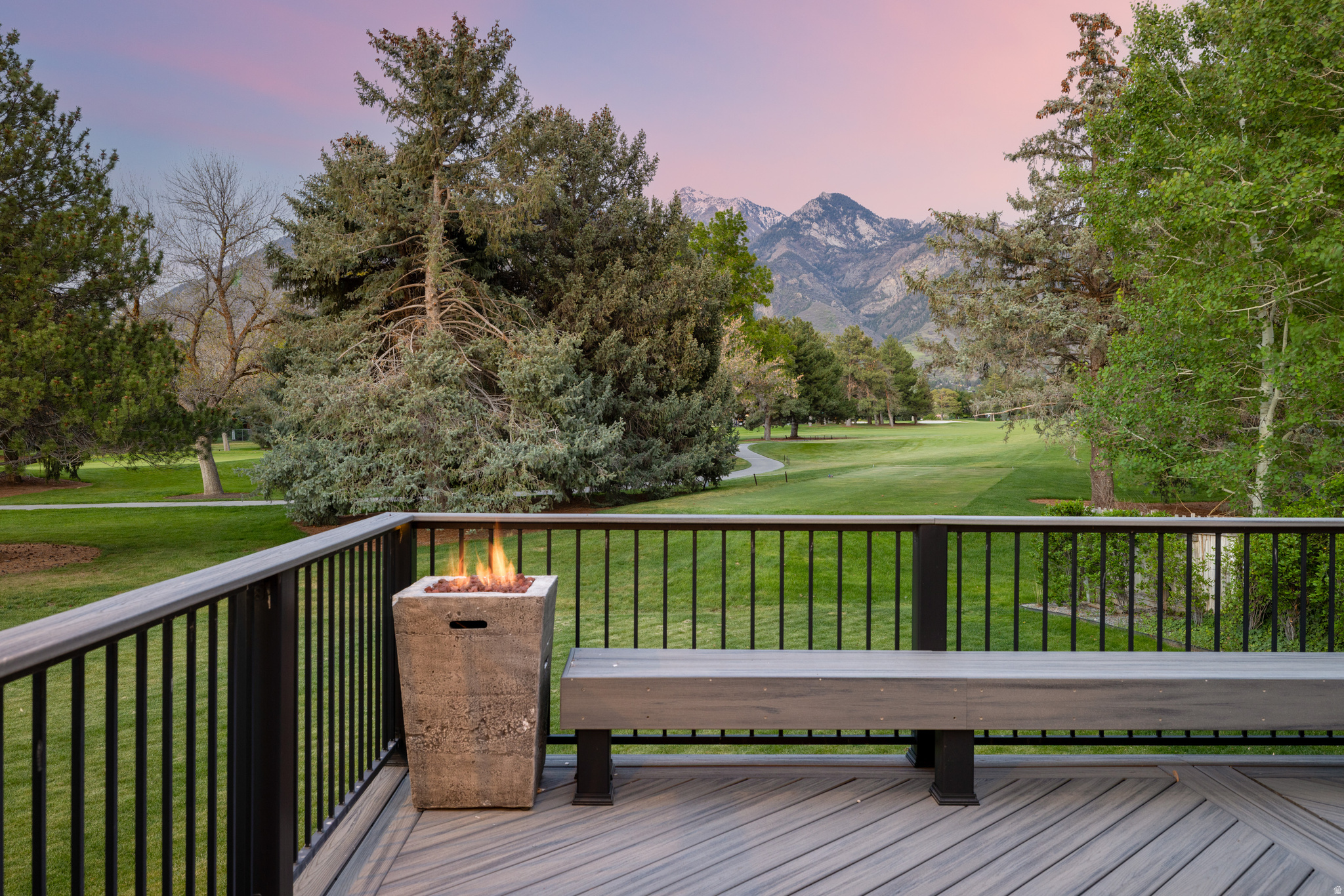 WILLOW CREEK NO. 14 - Residential