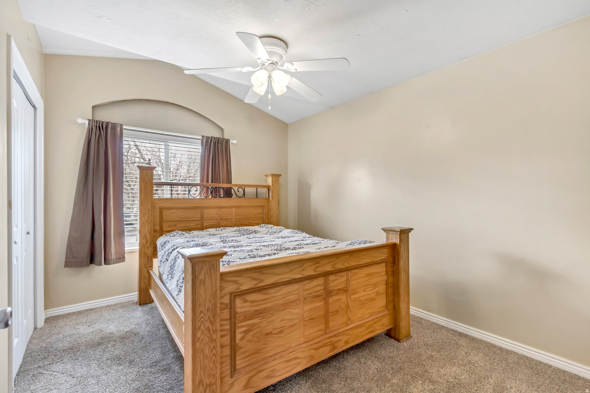 HUNTER VILLAGE PHASE 1 PLAT 4 - Residential