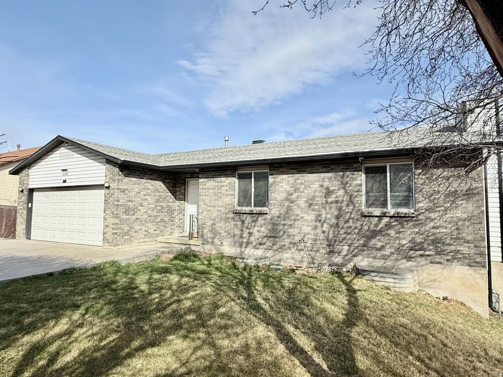 Photo of 5223 S 3760 W, Taylorsville, UT 84129 (MLS # 2141856)
