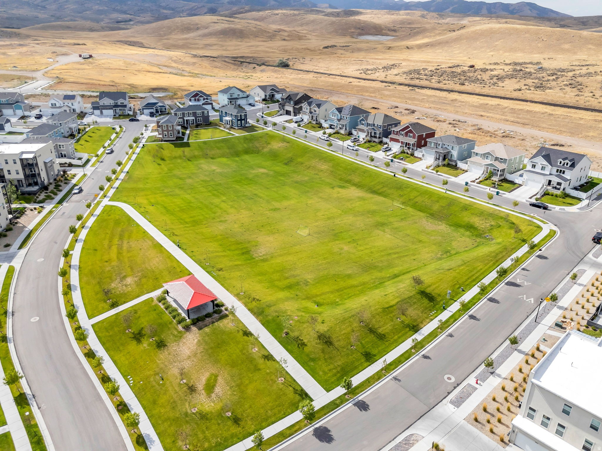 OQUIRRH WEST - Residential