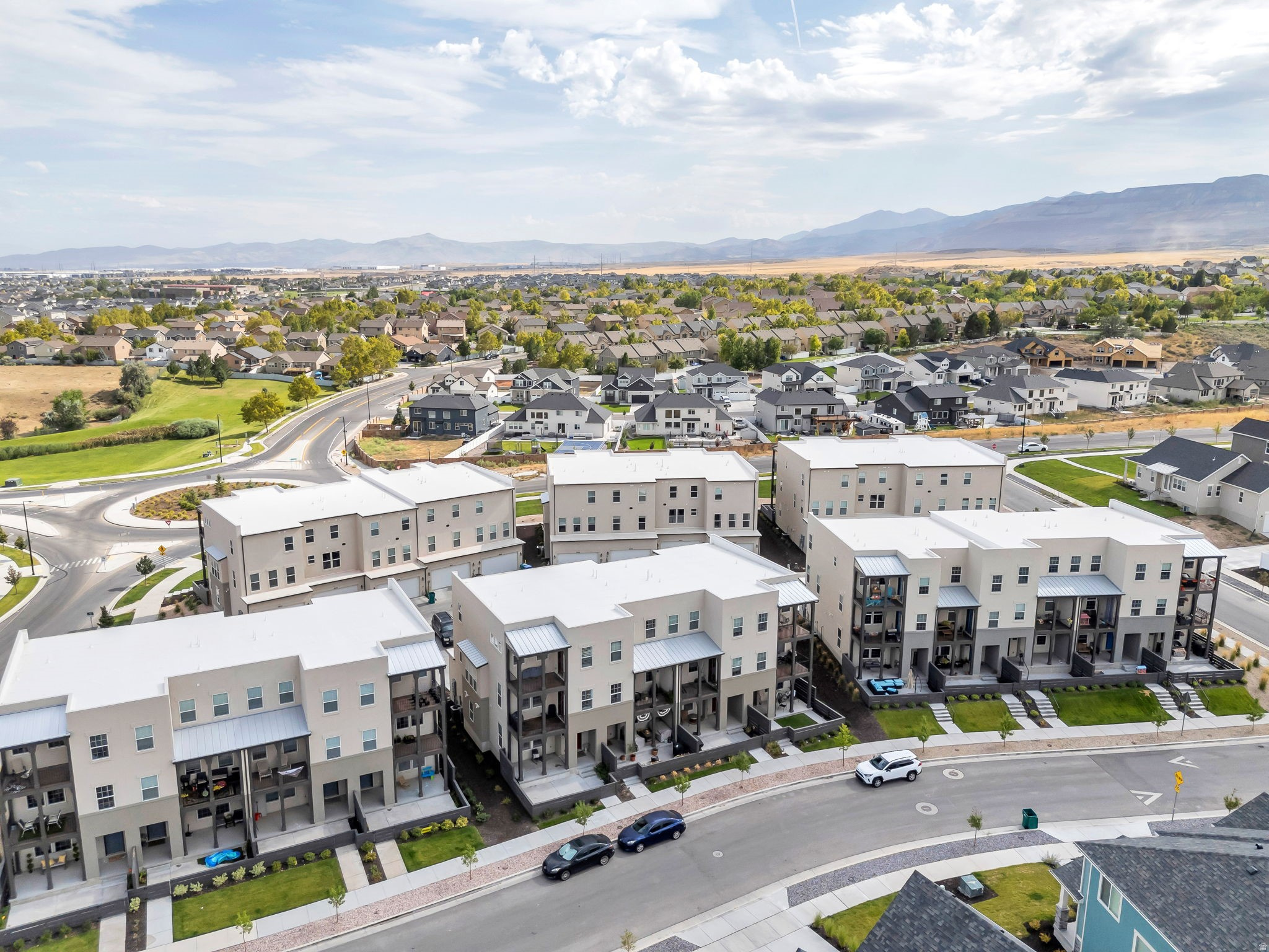 OQUIRRH WEST - Residential