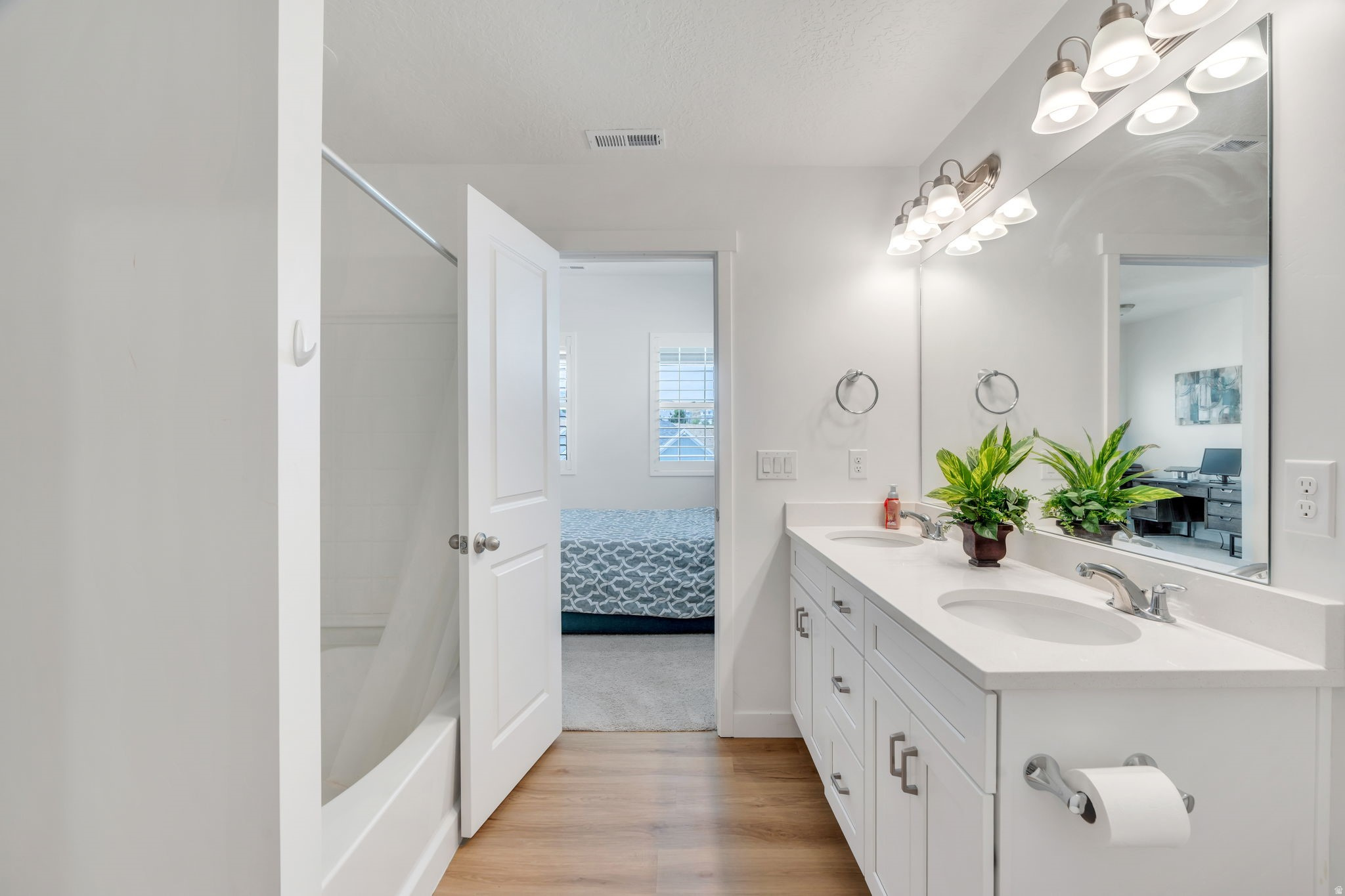 OQUIRRH WEST - Residential