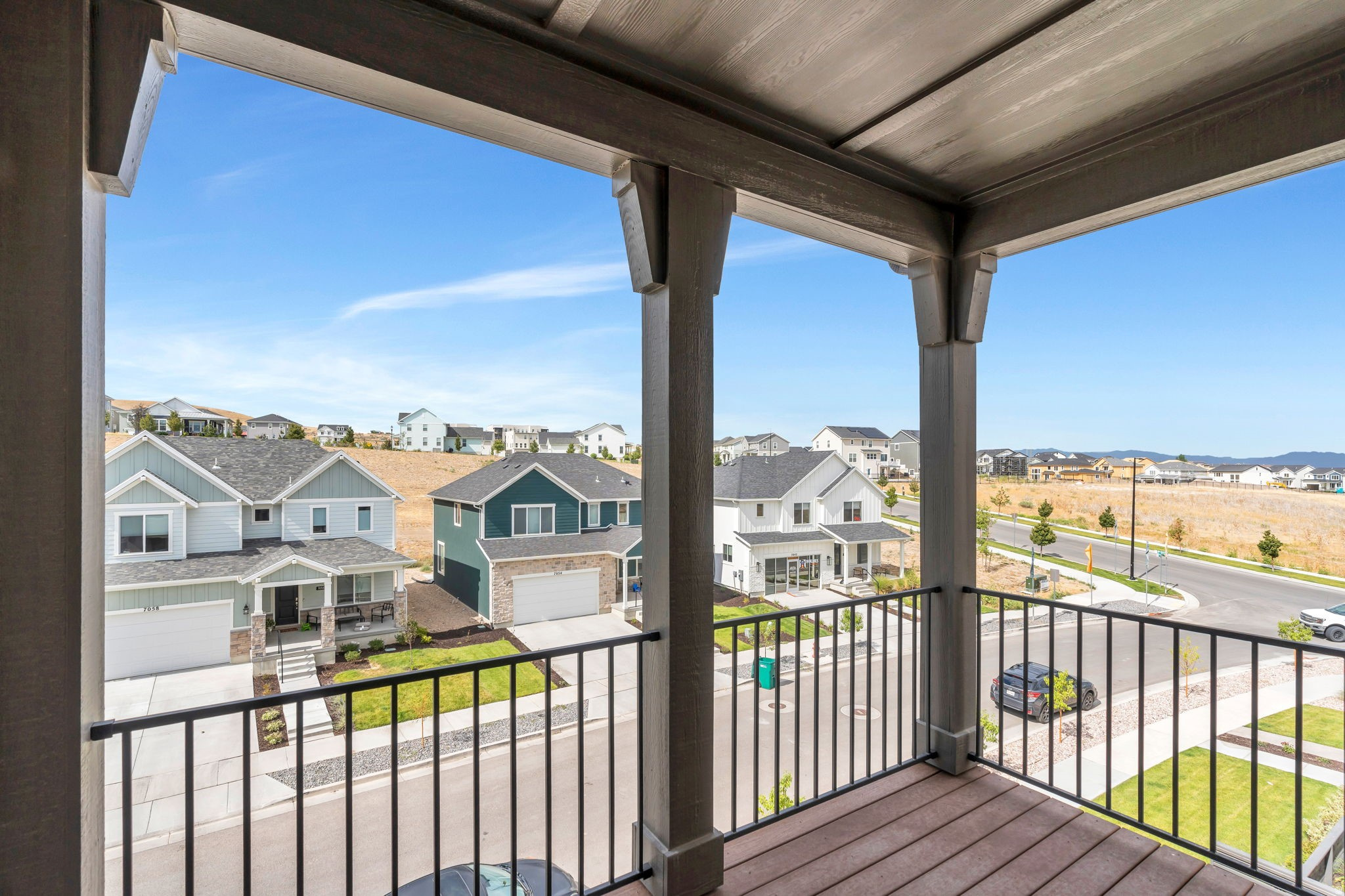 OQUIRRH WEST - Residential