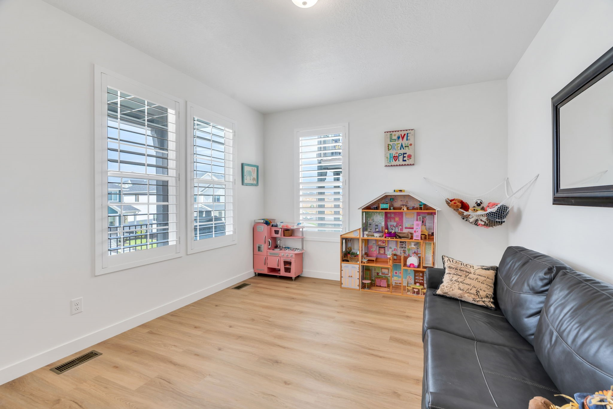 OQUIRRH WEST - Residential