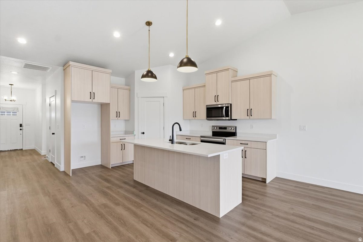 SADIE'S GLENN - Residential