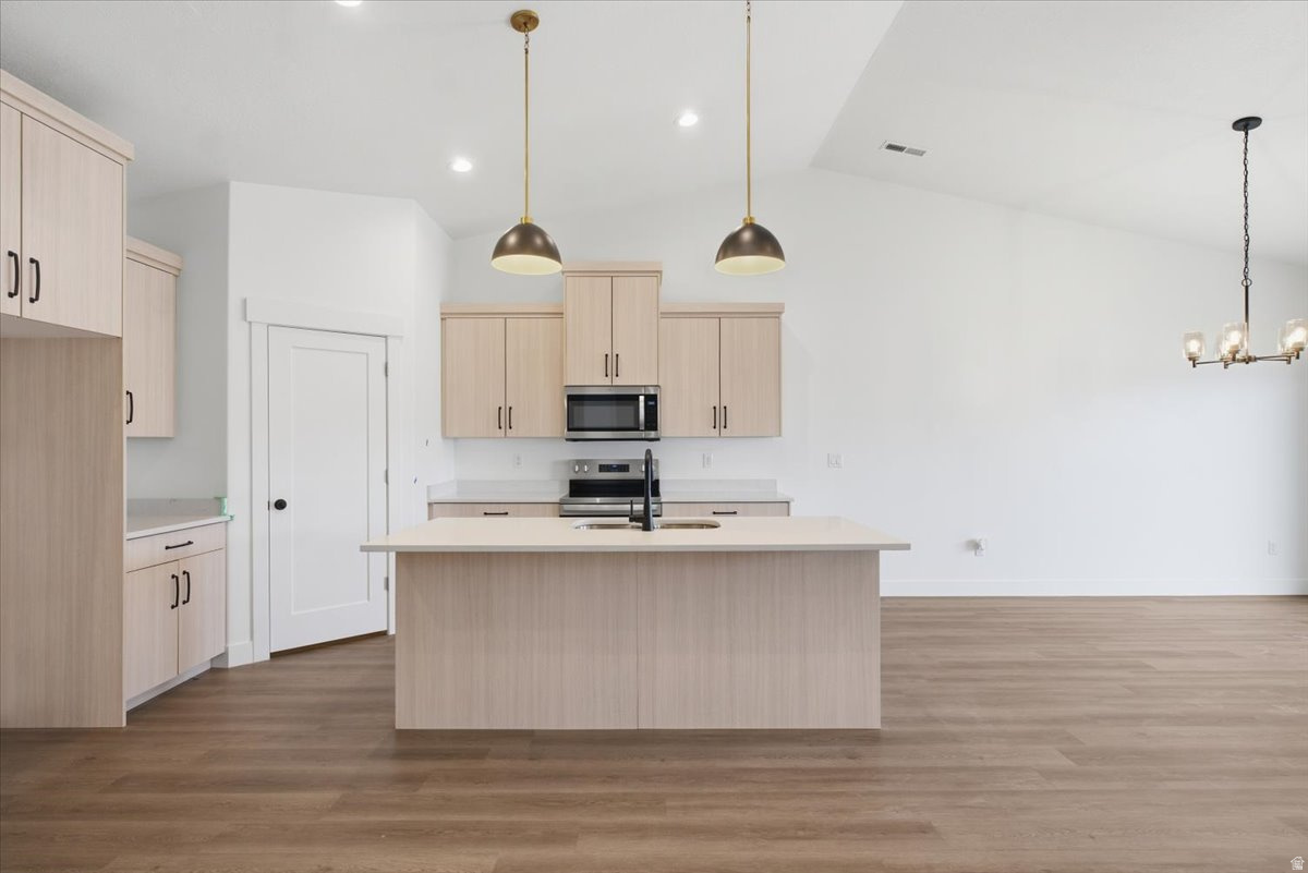 SADIE'S GLENN - Residential
