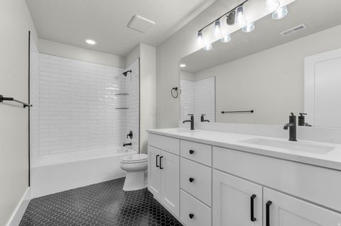 Tiny photo for 1196 W 2325 S, Syracuse, UT 84075 (MLS # 2148062)